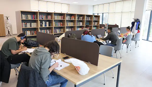 Kütüphaneler hizmet görseli